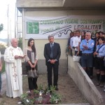 Posa Prima Pietra 15 sett 2012 - 24b la benedizione di Padre Michele
