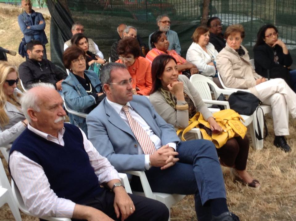 InCanto Dal Mare, simula Tutti sovra un Stessa Barca, Ponti Pialesi e INTERESSE Pubblico un Sostegno dell'associazione AfriCalabria di Rosarno