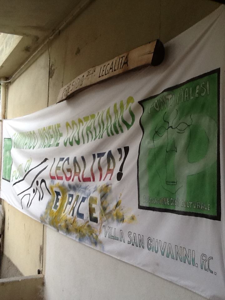 InCanto Dal Mare, simula Tutti sovra un Stessa Barca, Ponti Pialesi e INTERESSE Pubblico un Sostegno dell'associazione AfriCalabria di Rosarno